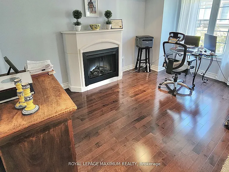 9 Flook Ln — Photo 8