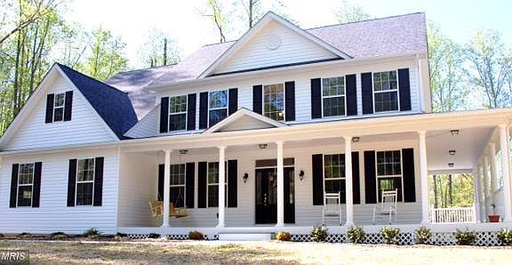 2nd image of 29360 Queens Landing Ln