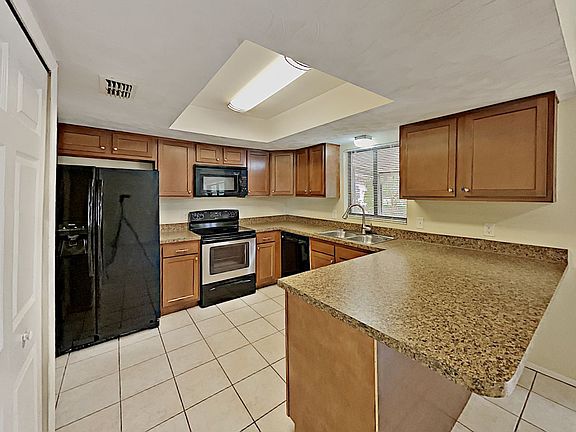 5th image of 2881 Gallup Ct