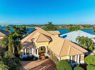 6569 Waters Edge Way, Lakewood Ranch, FL 34202