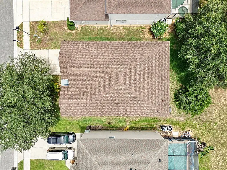 265 Jocelyn Dr — Photo 6