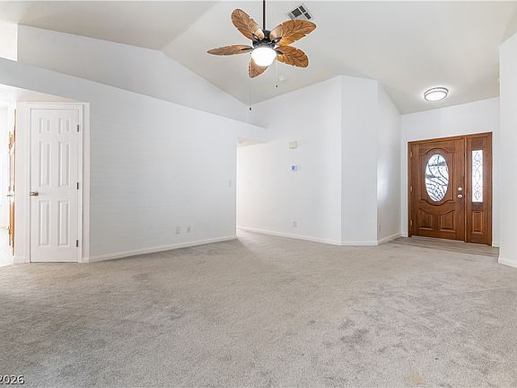 4th image of 826 Anchor Dr