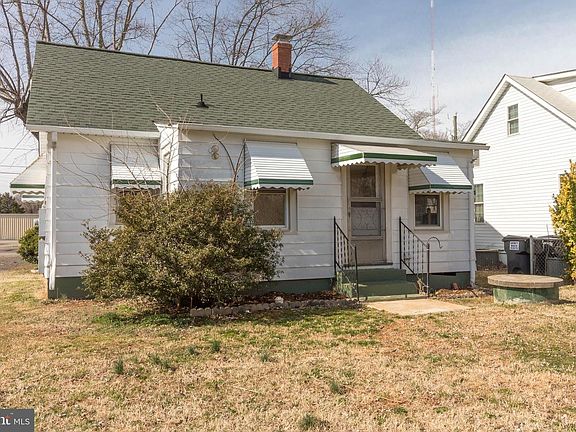 5th image of 107 Hoyt St