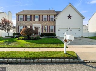 4 Midfield St, Sicklerville, NJ 08081