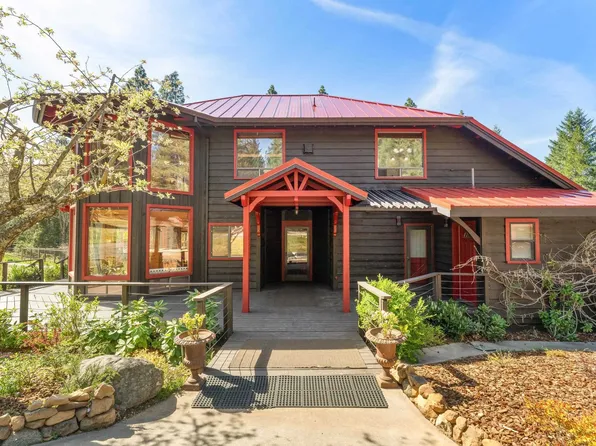 3312 Columbine Rd, Weed, CA 96094