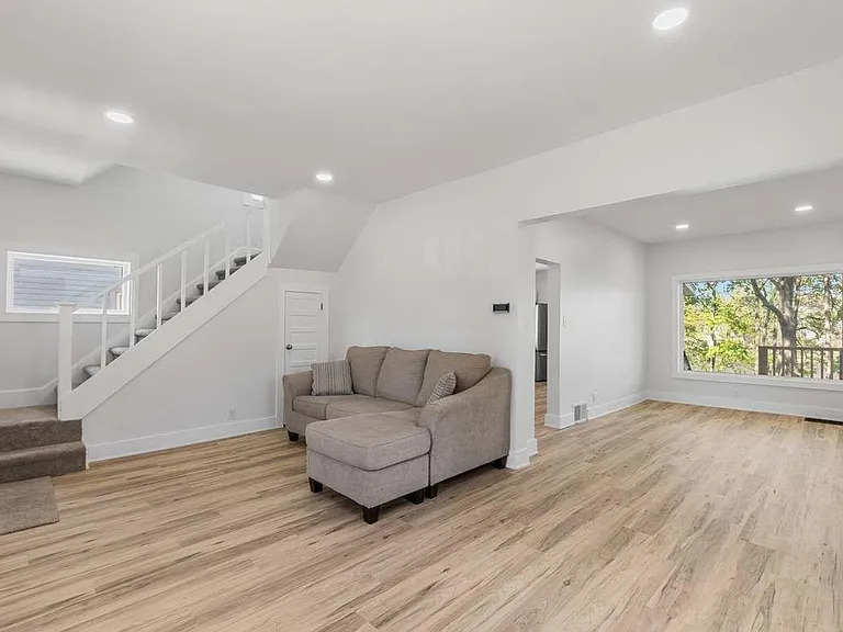 182 S Shore Dr — Photo 8