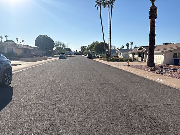 4th image of 1138 E Del Rio Dr