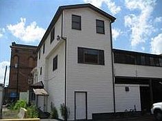 2nd image of 308 Lock St