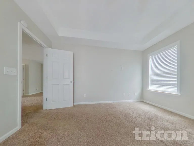 6452 Shadow Ct — Photo 7