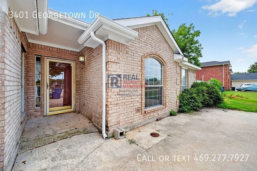 3401 Georgetown Dr