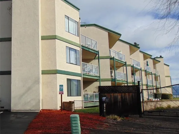 10 Royale Ave APT 39, Lakeport, CA 95453