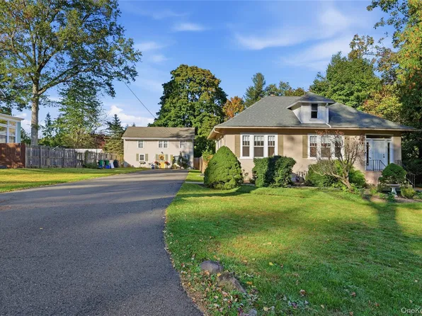 275 Maple Road, Valley Cottage, NY 10989