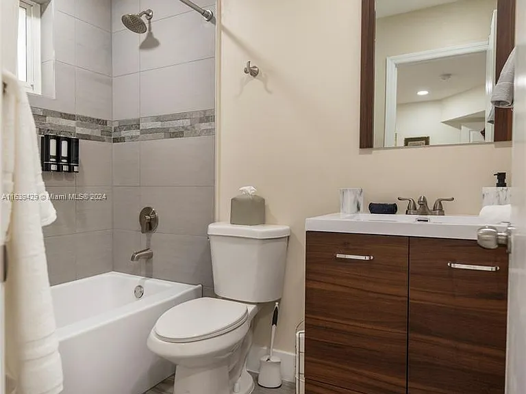 18606 SW 100th Ave #18606 — Photo 22