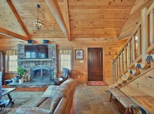 427 Summit Woods Rd #2, Moscow, PA 18444