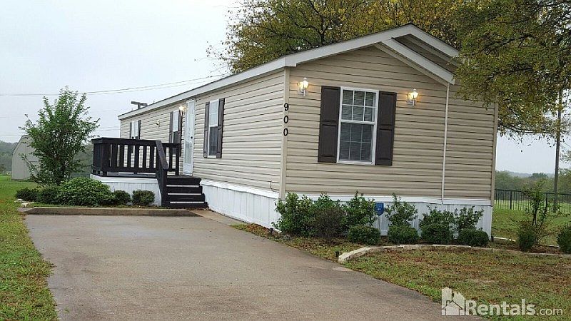 1st image of 900 Hummingbird Dr
