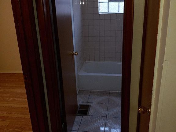 3rd image of 10308 S Corliss Ave