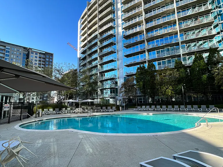 950 W Peachtree St #813 — Photo 25