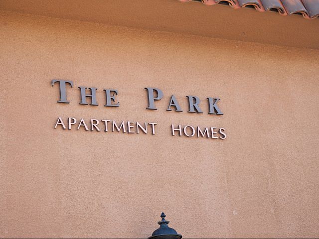 The Park Apartment Homes building Lettering