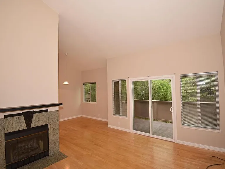 4773 Pine Forest Ln — Photo 3