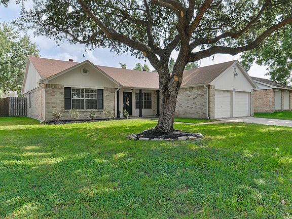 2nd image of 7211 Fuchsia Ln
