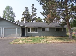 3333 SW 21st St, Redmond, OR 97756