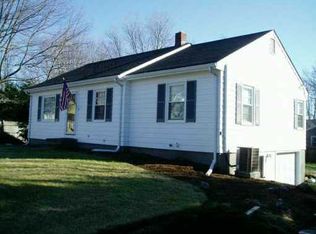 52 Knoll Crest Dr, Cumberland, RI 02864