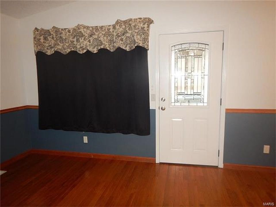 2nd image of 16 Saddlewood Ln #0