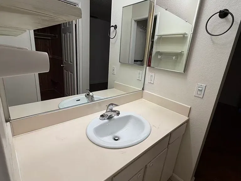 7236 Winterwillow Ct — Photo 14