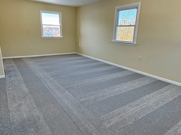 UPSTAIR MASTER BEDROOM 3