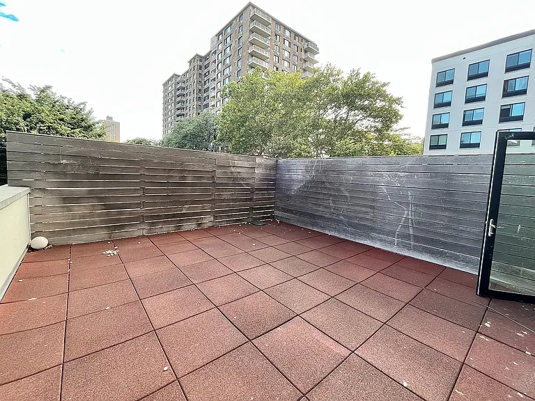 490 Myrtle Ave #2O — Photo 5