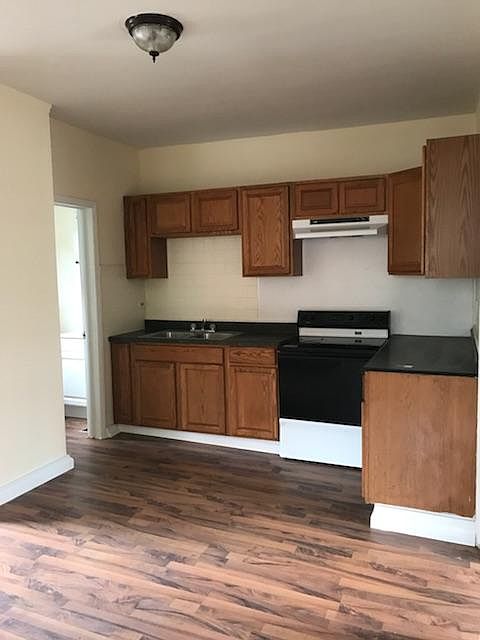 1st image of 505 Highland St #2