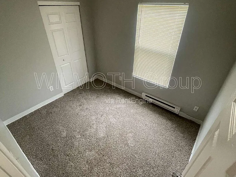 2045 N Dearborn St — Photo 10
