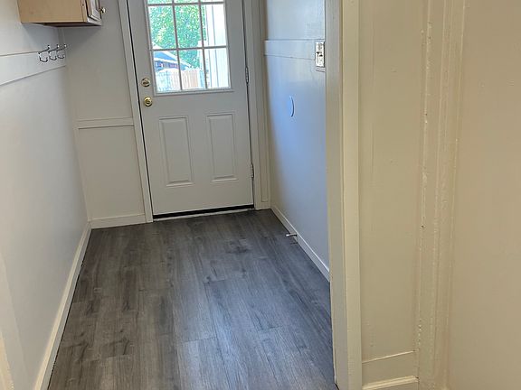 4th image of 817 S Crysler Ave
