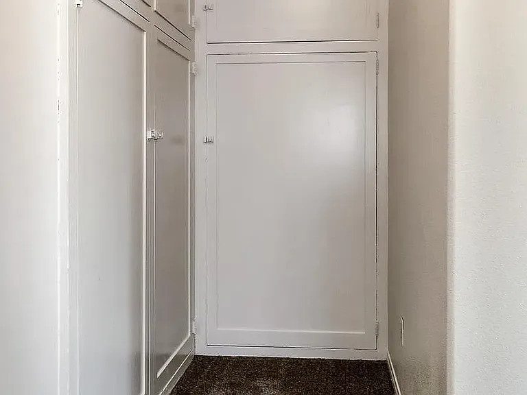 331 Cajon St #I — Photo 18