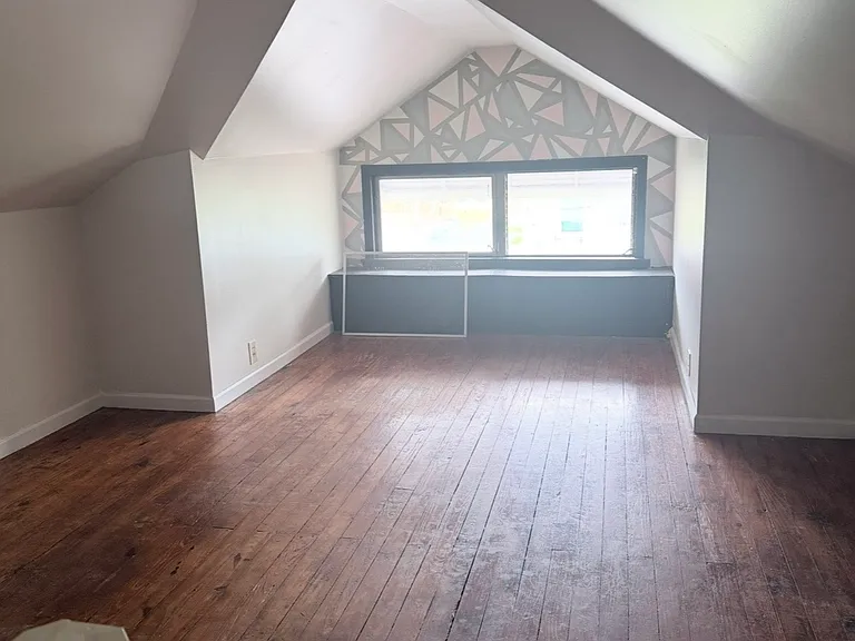 785 Thurman Ave — Photo 10