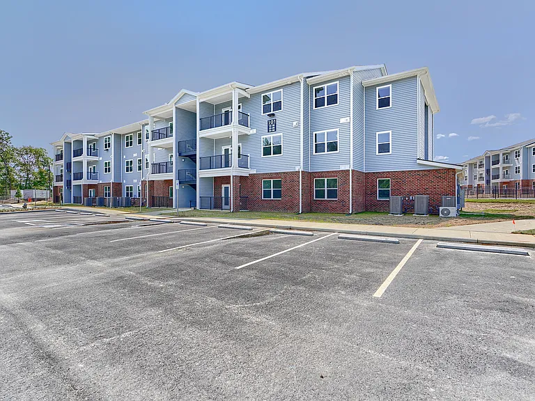 Urbana at Hioaks — Photo 4