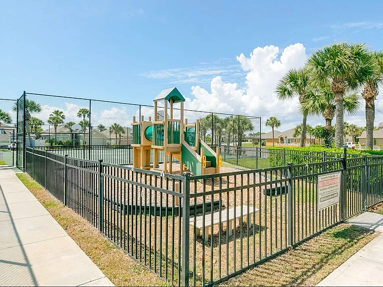 3641 Titanic Cir — Photo 5