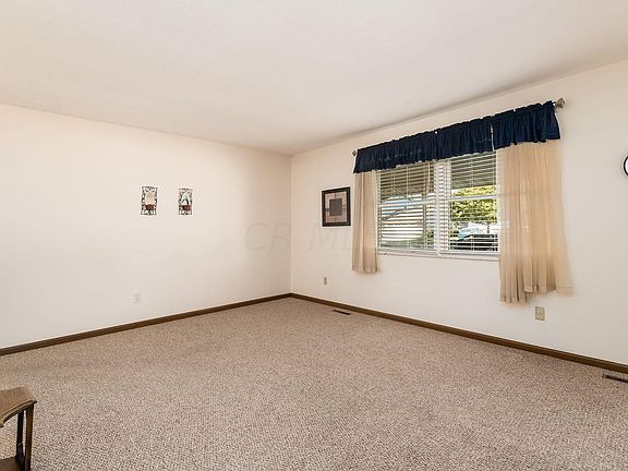 3rd image of 3171 Kingswood Dr