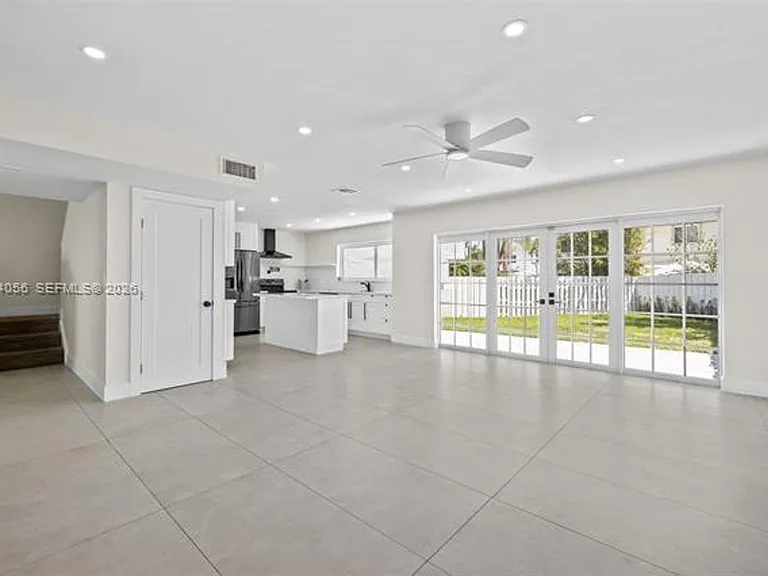 9547 SW 146th Pl — Photo 8