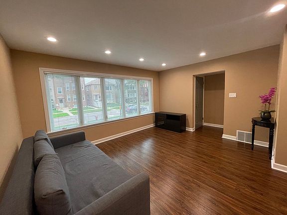 5th image of 5016 N Mango Ave Floor 1
