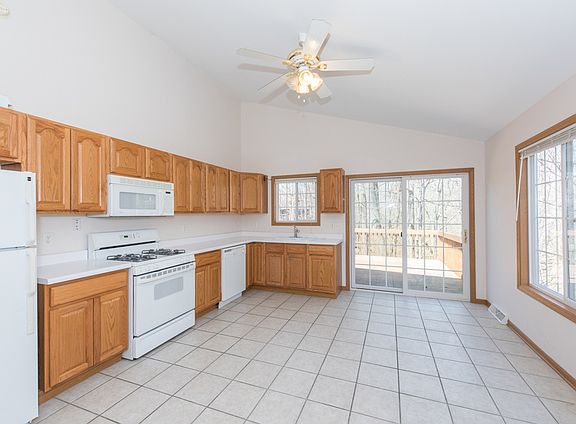 2nd image of 10078 W Pickford Ave
