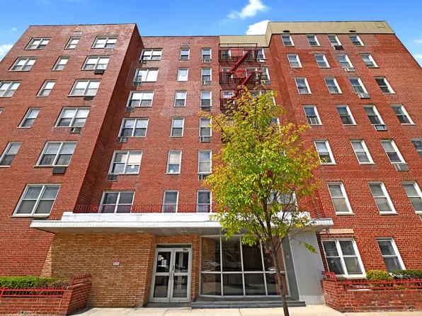 735 Avenue W image 1 of 18