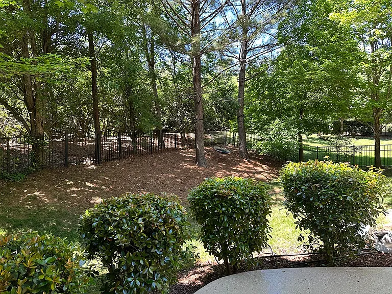 10110 Paxton Run Rd — Photo 46