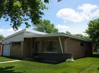 8535 W Normal Ave, Niles, IL 60714