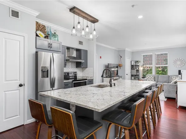 1000 Providence Pl APT 343, Providence, RI 02903