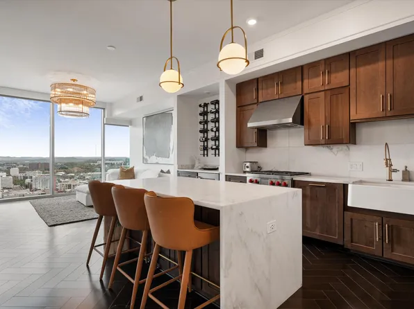 1616 W End Ave #2910, Nashville, TN 37203