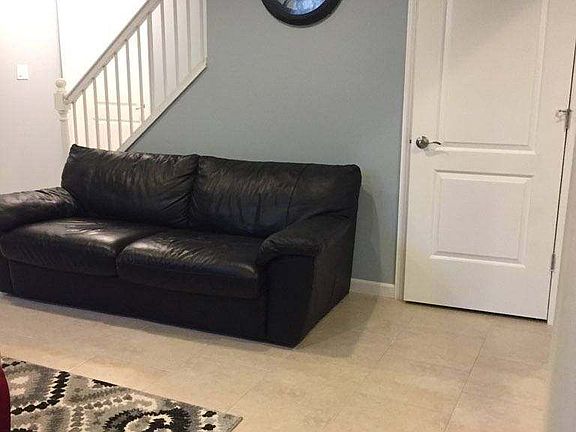 3rd image of 15 Stanley St Floor 1
