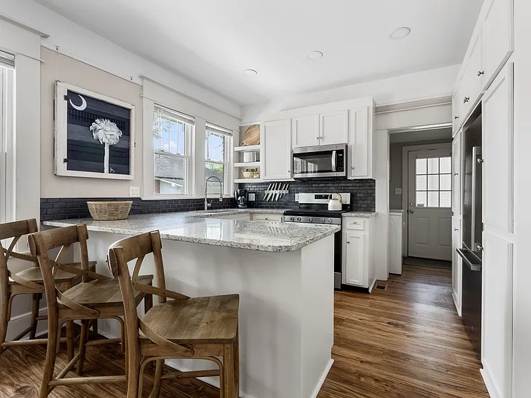 1116 Florence St — Photo 10