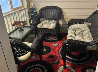 6 Ridgeway Ln #1DS, Troy, NY 12180