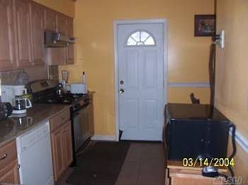 4th image of 11445 196th St